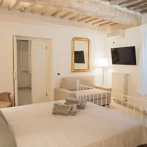 Casa Laurentius Apartment